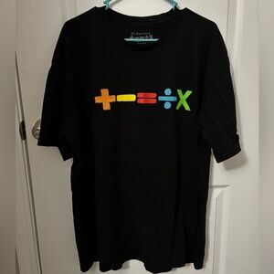 ED SHEERAN EXCLUSIVE North America 2023 tour T-shirt.